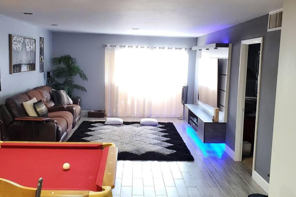 Fully Furnished, Beautiful, Spacious Two Bedroom Condo Lauderhill Exterior photo