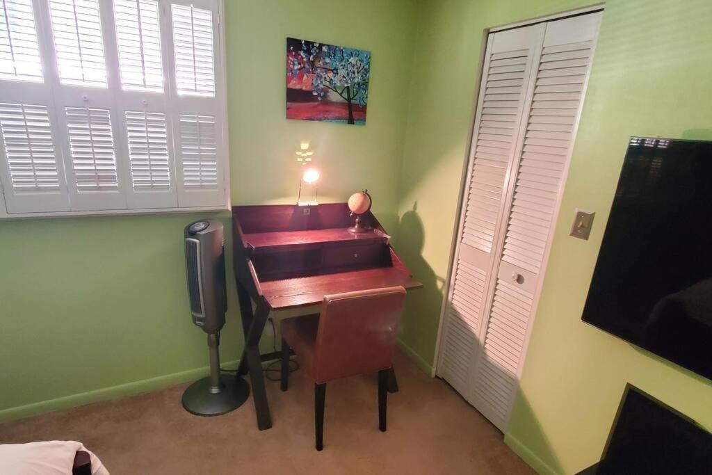 Fully Furnished, Beautiful, Spacious Two Bedroom Condo Lauderhill Exterior photo